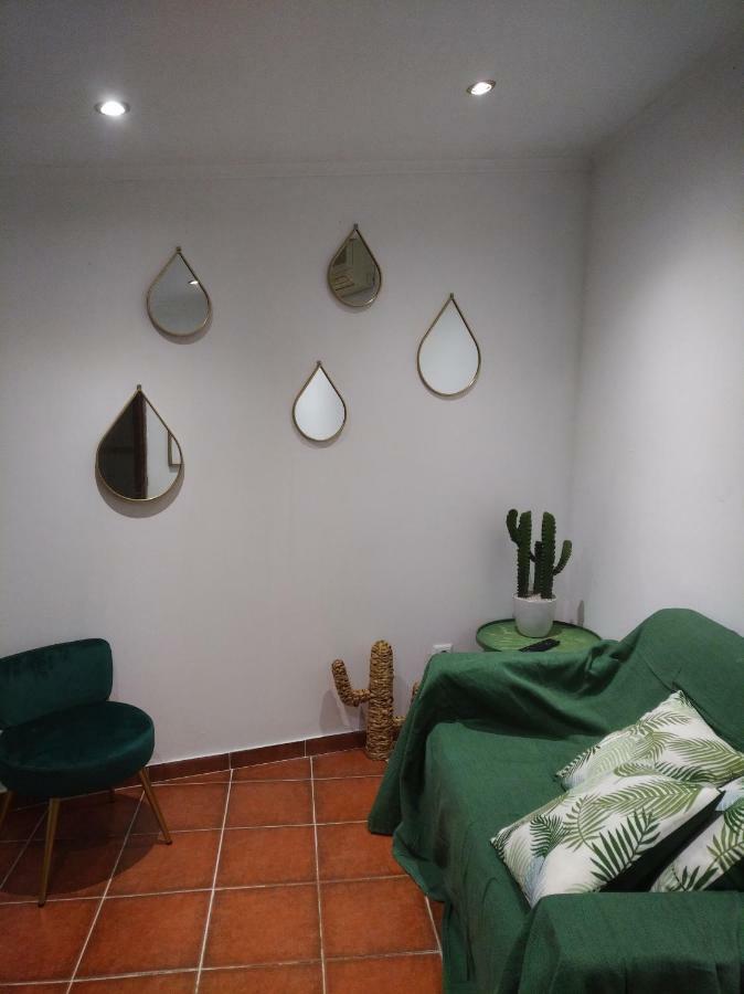 Watching Ciro Apartment Lisboa Екстериор снимка